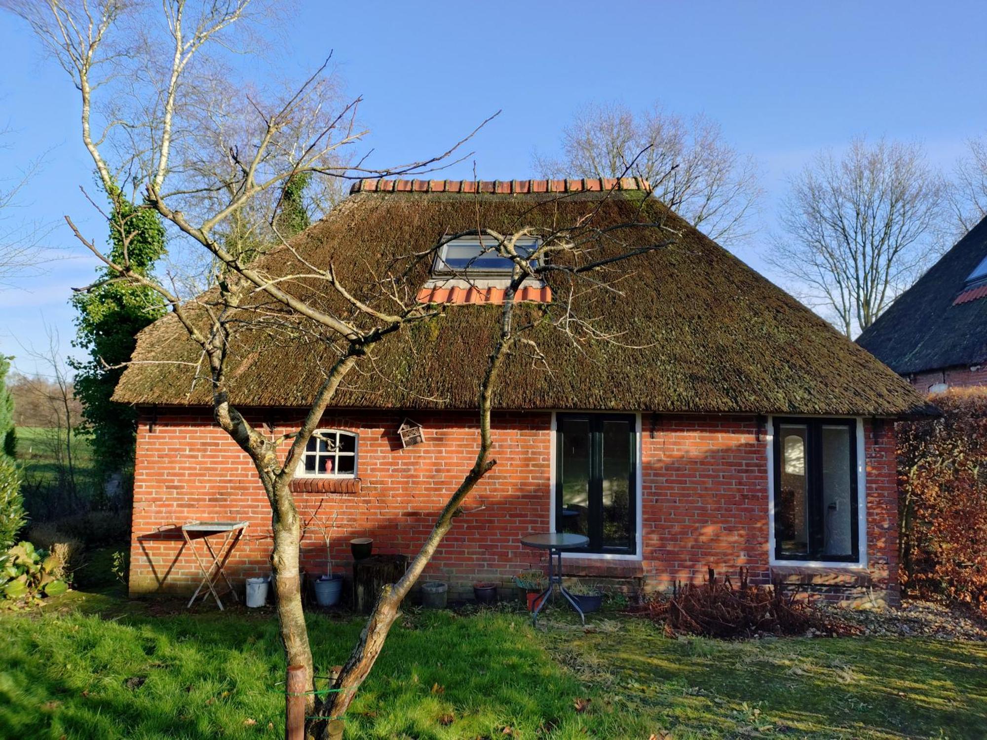 It Lytshus Bed & Breakfast Ureterp Exterior photo